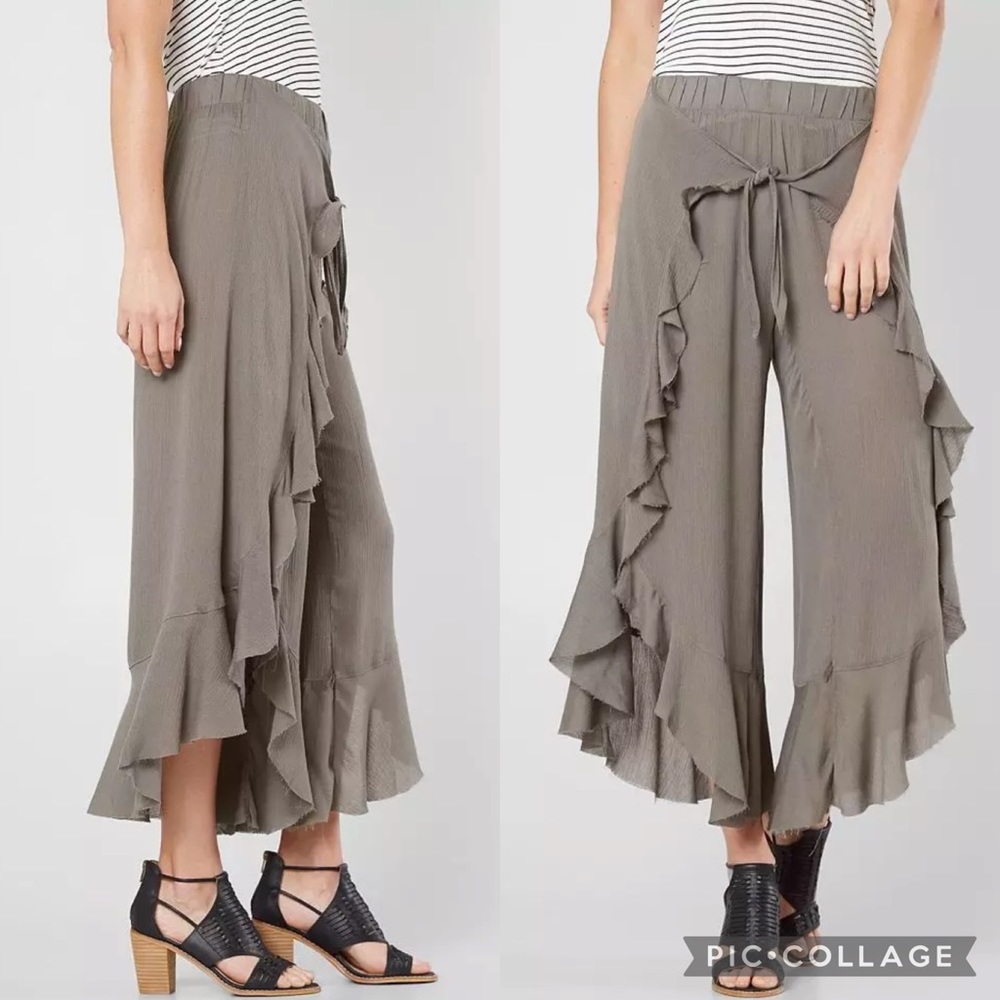 NWT Mustard Seed Flyaway Ruffle Pants